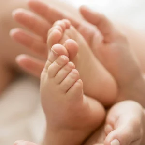 Aurora Ribola massaggio neonatale AIMI certificazione osteopatia infantile Genova Montoggio Struppa e Bargagli